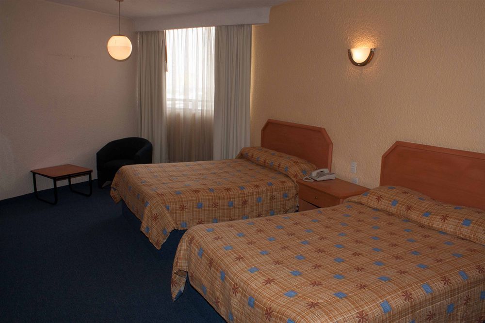 Hotel Valle De Mexico Toreo Kültér fotó